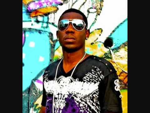 TRACK MAKERS FT C.O.A BABY-I THINK IM DA SH*T