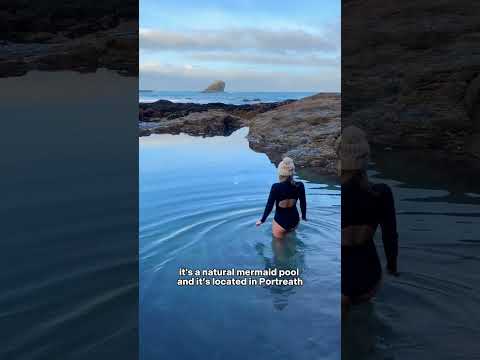 Incredible Rock Pool in Portreath, Cornwall! 🧜♀️