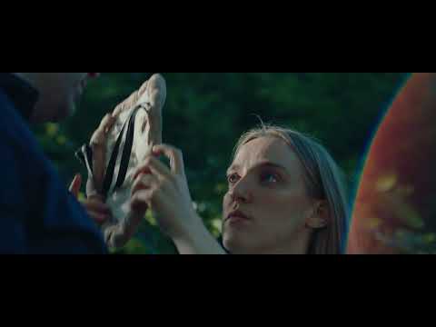 Alien Grace - Hiding (Official Music Video)