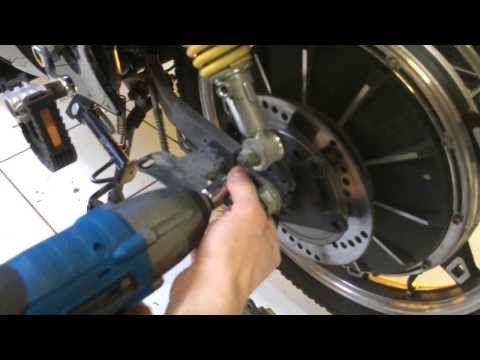 Daymak Vienna ebike - taking rear wheel off