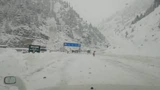 preview picture of video 'Snowfall Access Road to Lowari Tunnel Dir Section'