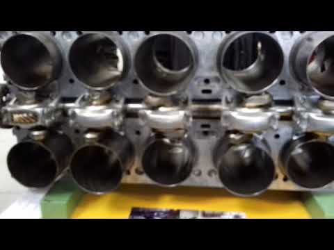 Sleeve valves - Napier Sabre