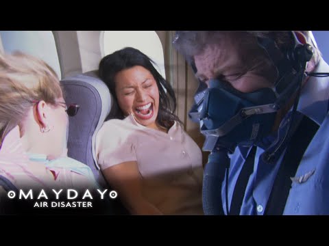 Miracle Landing On Board Flight 243 | Hanging By A Thread | Mayday: Air Disaster