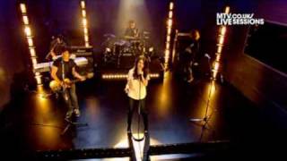 Selena Gomez &amp; the Scene - Falling Down (MTV Session) Live Session Video (HD)