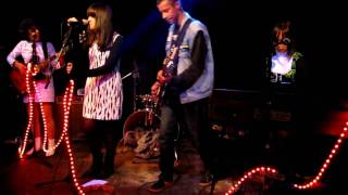 os mercúrios - she's wicked (the fuzztones cover)