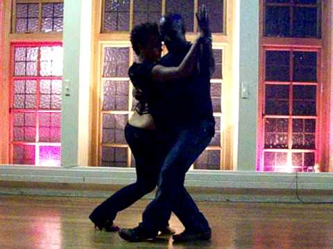 KIZOMBA IMPROVISATION Iris de Brito & Harville Mcleary @ London Dance Congress 2010