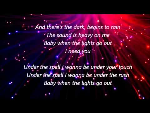 David Guetta - Baby When The Light (Lyrics)