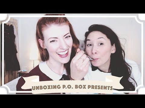 ライトニングの質問にお答えして、誕生日私書箱のアンボックス化を行いました (Answering Lightning Questions and Birthday P.O. Box Unboxing!)