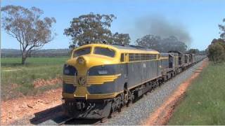 preview picture of video 'B74-T333- T378-T320-T341-S303 Barrakee Sat 02/10/10'