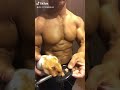 肉を食べてモフモフとムキムキに