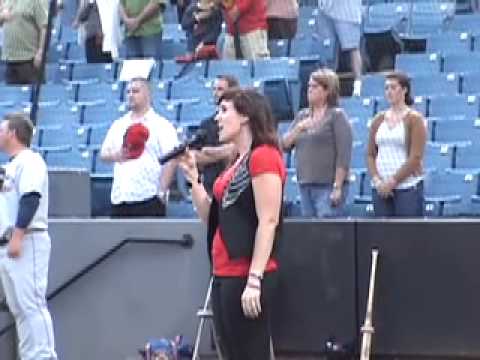 Jennifer of Labeling Deloris sings National Anthem