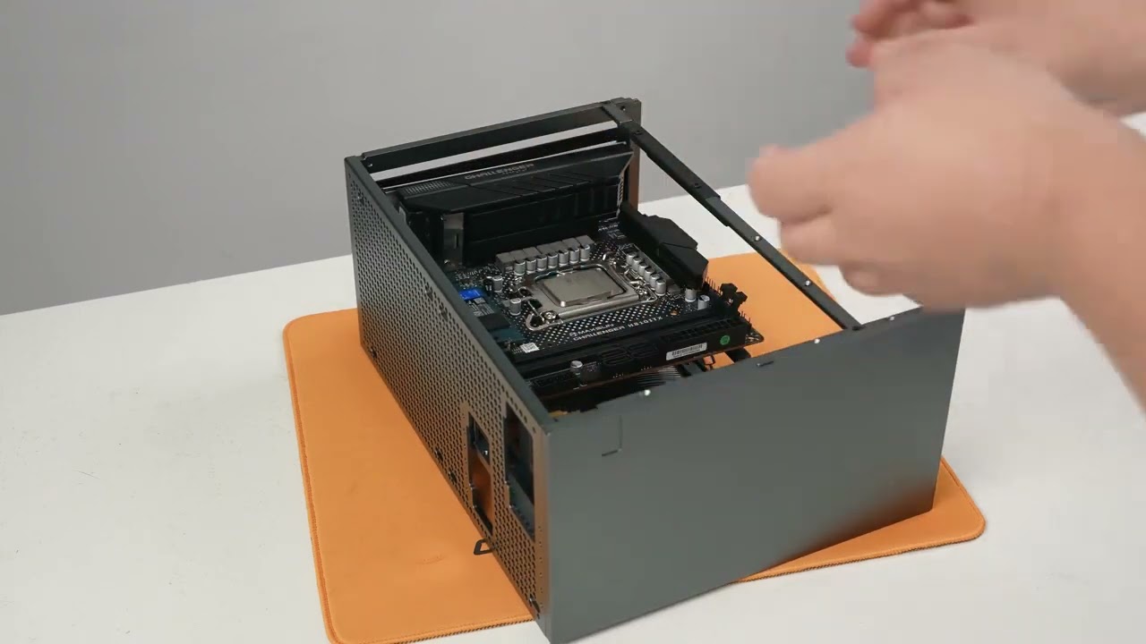The Joy of ITX: Building a Mini PC with All-Black Air Cooling