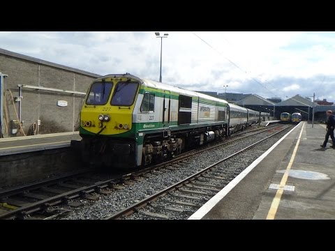 IE 201 Class loco 227 + Enterprise Train - Dublin Connolly 19/8/15