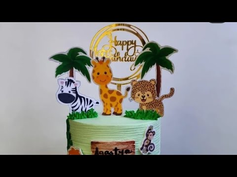 Jungle theme cake