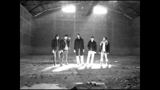 Max Navarro - Cryin' (2012)