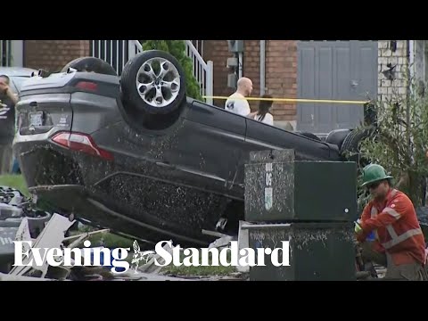 Tornado breaks through Canadian city north of Toronto