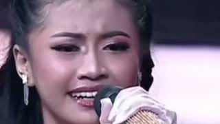 Download lagu Tasya (Tangerang Selatan) - Dua Kursi mp3