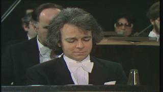 Download lagu Cyprien Katsaris ·  Leopold Hager/ RTL Symphony Orchestra - Beethoven: Piano Concerto No. 3 mp3