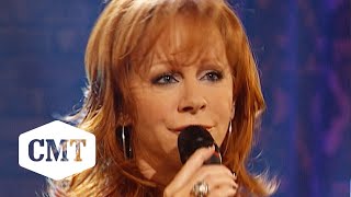 Reba McEntire Covers Beyonce’s “If I Were A Boy” | 2010 CMT Unplugged