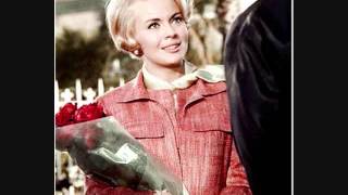 Henry Mancini  MOMENT TO MOMENT