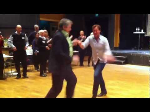 Tony Irving dansar swing med Tomas Lidberg
