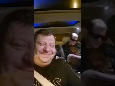 Zbysiu Stonoga śpiewa i z Cypisem nową płytę oblewa