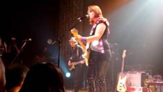 Ida Maria Prez Hilton Presents - &quot;Queen of the World&quot;