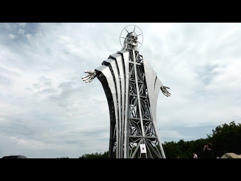 Statuia INIMA LUI IISUS (Bisericani - Székelyszentlélek, Transilvania, Ro)