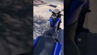 Cómo encender la motocicleta si te quedas sin batería 😅