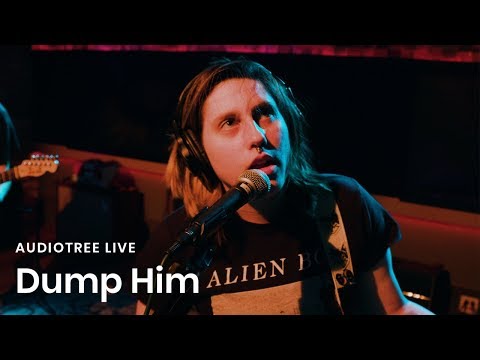 download lagu mp3 mp4 Dump Him, download lagu Dump Him gratis, unduh video klip Dump Him