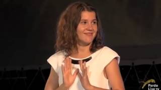 ARIANA RIVOIRE - MARIE HEURTIN video