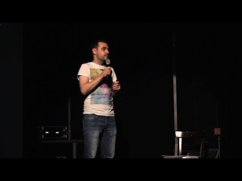 'Bling-Bling-Konsum' Mario Mechtel beim #35 Science Slam Berlin