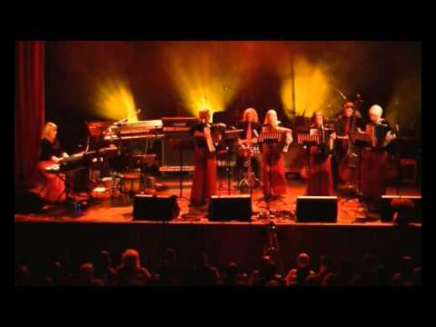 R. Pauls - Vien mirtes un rozes