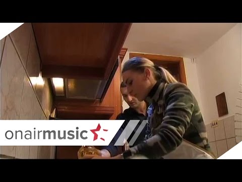 Gezuar me Qumilin 2015 - Kur i perzihet gruja burrit