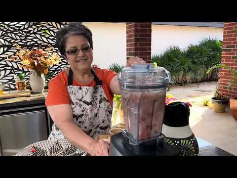 Traditional Chicken Dish and Mexican Rice // Pollo Entomatado y Arroz ❤️
