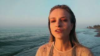 Runaway - Sasha Sloan (cover by Julia Mii) SMARTPHONE MUSIC VIDEO