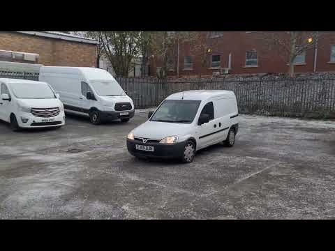 Lot 14 - EJ05 0JH. Vauxhall Combo 2000 CDTi 16v Car derived van.