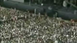 Andrew WK - 09 - Party Hard (Summer Sonic 2002).wmv