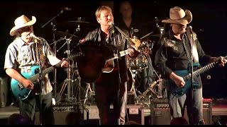 Video thumbnail of "Hallur & The Bellamy Brothers - Send me a letter Amanda"