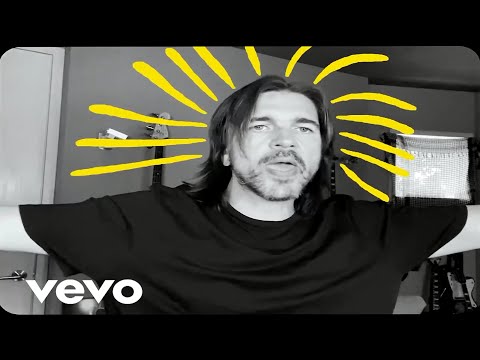 Dani Martin y Juanes - Los Huesos ((intro))