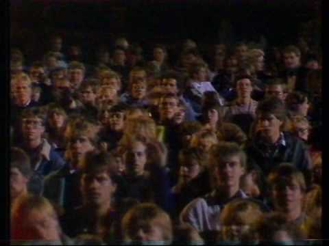 FINN KALVIK - En Tur Rundt I Byen - 1985