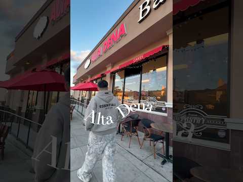 The tastiest cakes you’ll ever taste. #youtubeshorts #altadenabakery #fyp #momvlog