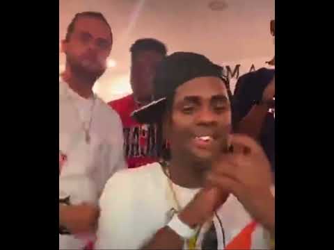 @payasoxley x @DJGomeko x @Dj_Unic - El Suicida (Video en el estudio @celulamusic6873  )