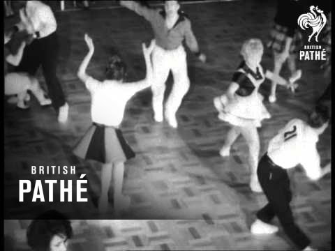 download lagu mp3 mp4 Real Rock N Roll, download lagu Real Rock N Roll gratis, unduh video klip Real Rock N Roll