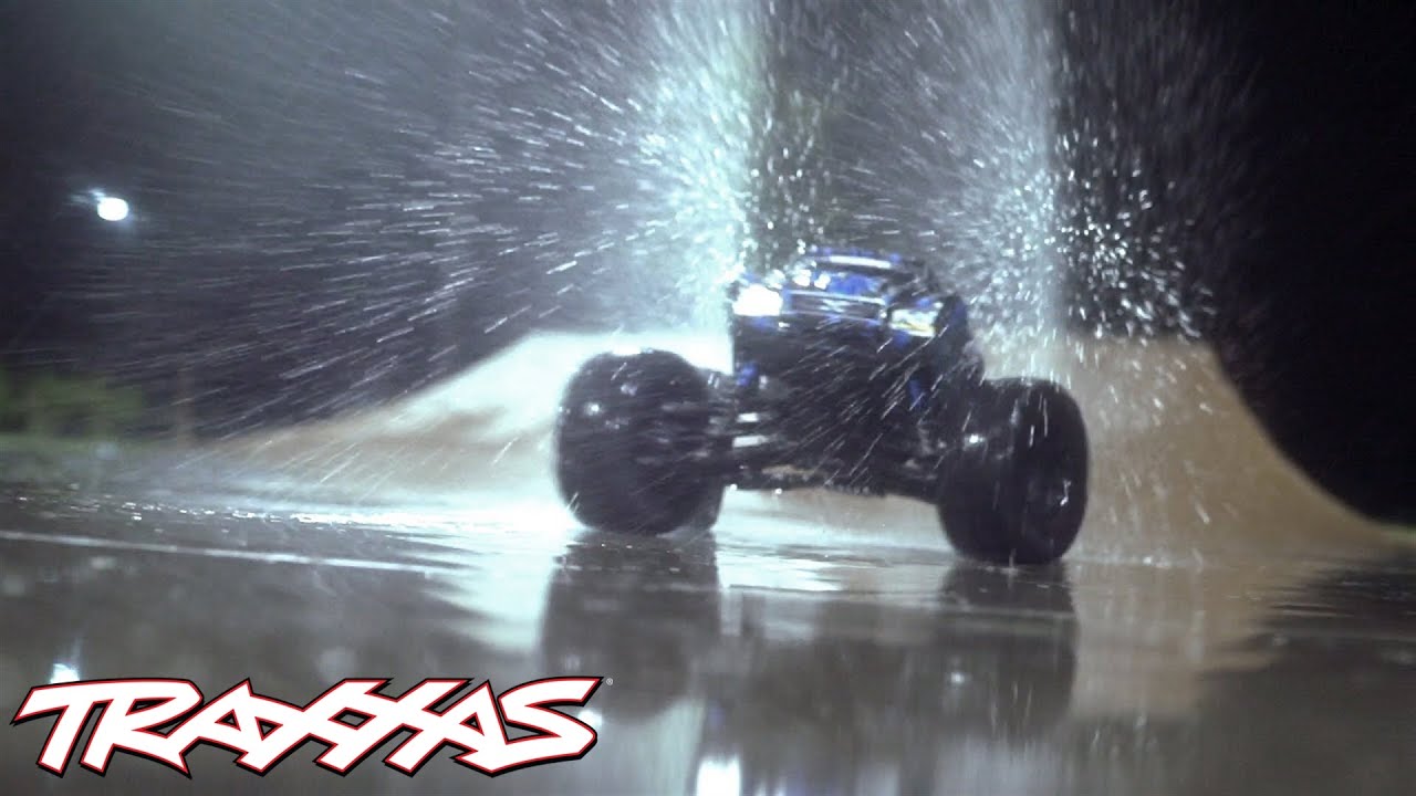 RC auto Traxxas X-Maxx 8S 1:5 4WD TQi, zelená