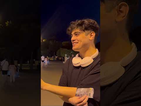 Gülərəm mi bunlara?