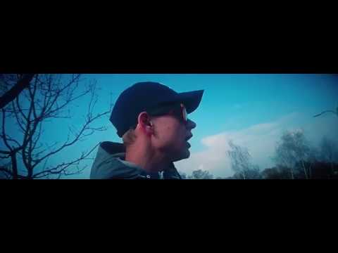 Pysku x Sivy - Daleko od domu