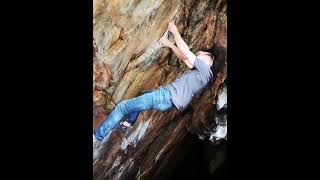 Video thumbnail: Hard Rider, 8A. Forest Rock