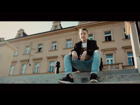 EFKEJ - CHILL A KARI (OFFICIAL VIDEO)
