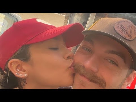 LIVE NOW! Lowes busy day slinging!